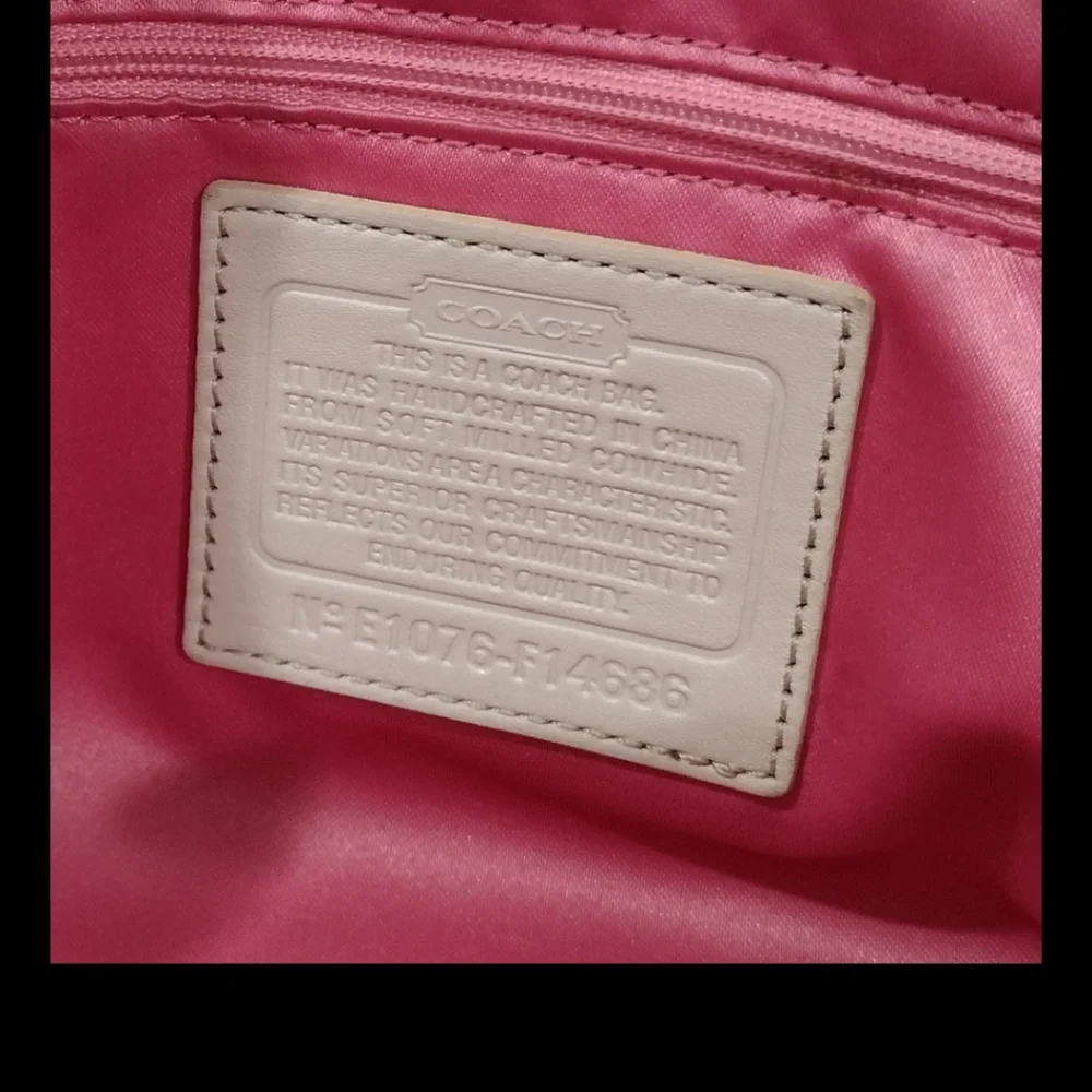 Beautiful  Penelope pebbled leather coach bag with ruffle top